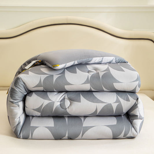 SMILEY Skin-Friendly Antibacterial Quilt