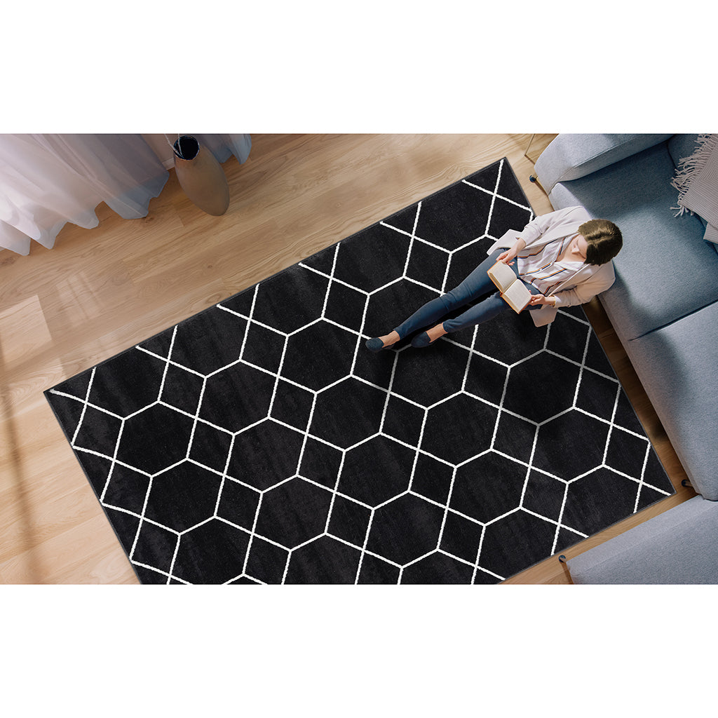 LineHex Geometric Rug – Black & Cream Trellis (8×10’)