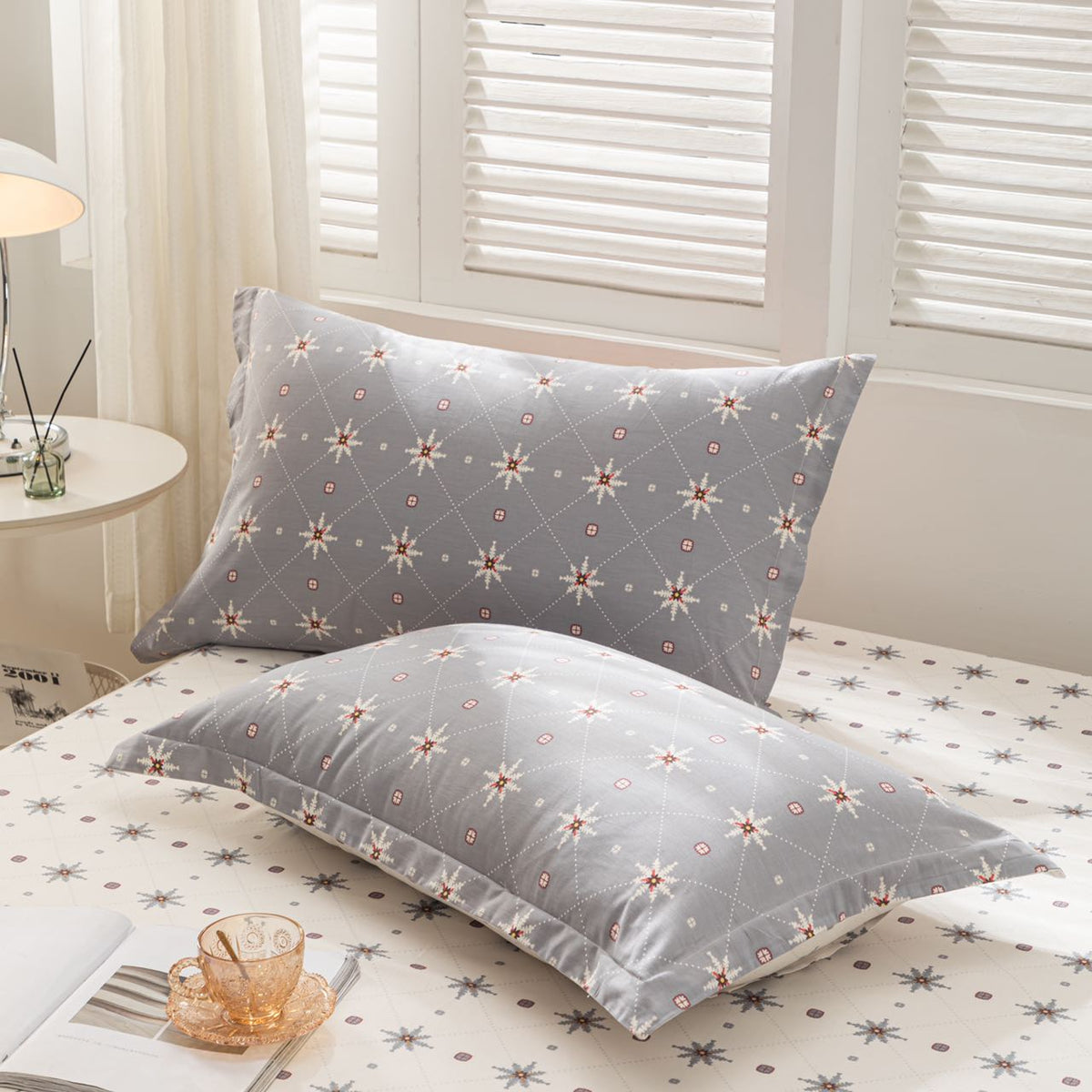 “StarThread” Twilight Cotton Bedding Set – TwinXL 3-Piece
